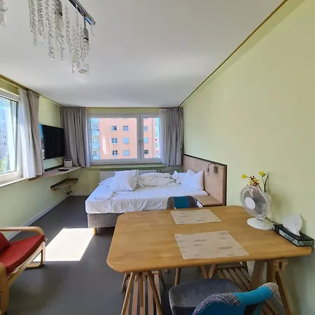 Apartamento Wunderschoenes Zimmer Mit Blick Im Herzen Von - Direkte Stadtmitte - Von Privat *